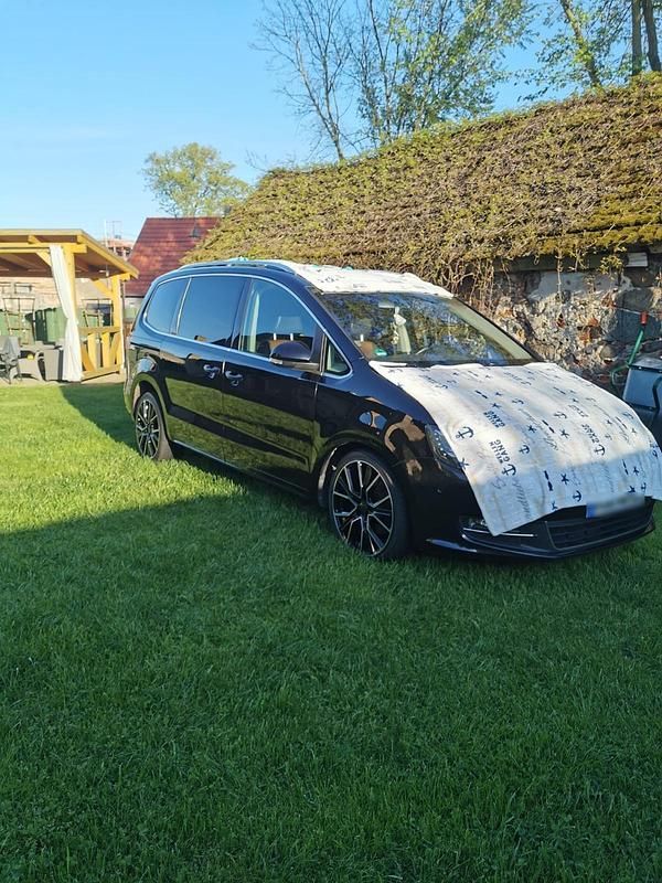 Gebraucht VW Sharan 170 PS (125 kW) 2012 Schwarz Van / Kleinbus