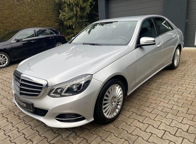 Gebraucht Mercedes E250 Elegance 211 PS (155 kW) 2014 Silber Limousine