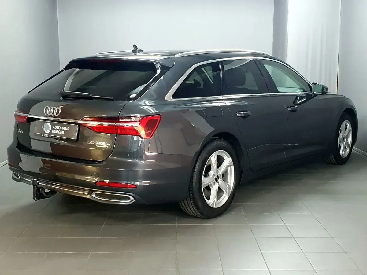 Gebraucht Audi A6 Sport 299 PS (219 kW) 2023 H1 manhattangrau metallic (metallic) Kombi