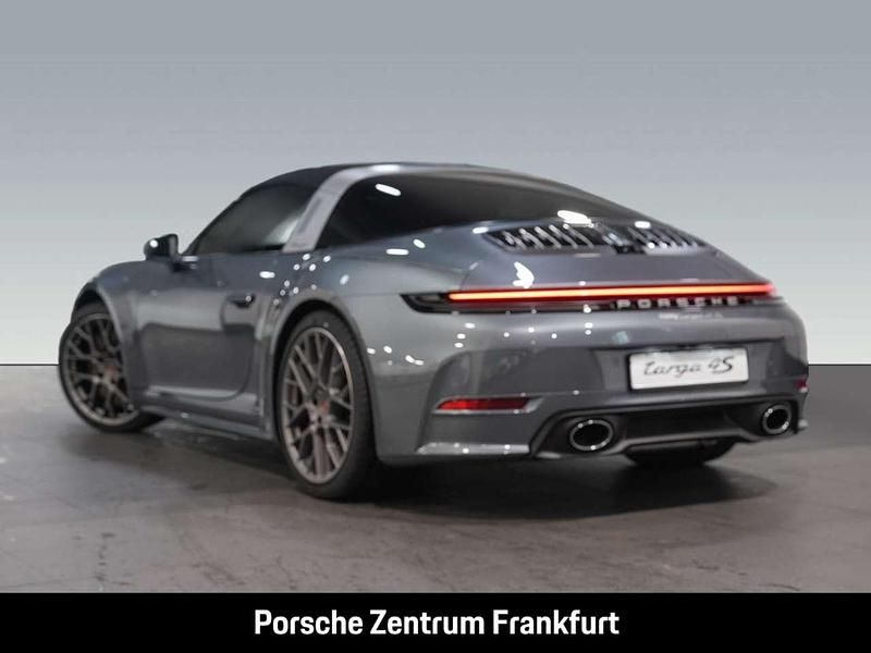 Gebraucht Porsche 992 480 PS (353 kW) 2026 Vanadiumgraumetallic Coupé