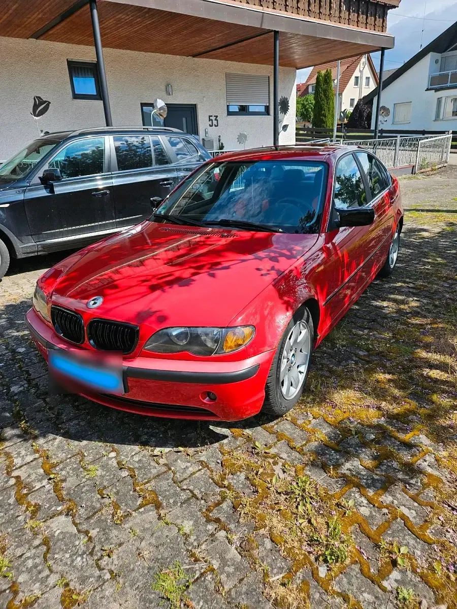Gebraucht BMW 320 170 PS (125 kW) 2003 Rot Limousine