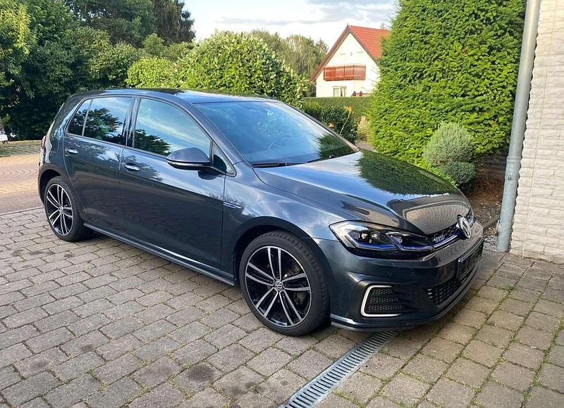 Gebraucht VW Golf VII GTE 150 PS (110 kW) 2017 Blau