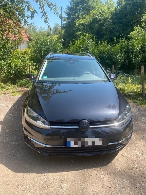 Schwarz Gebraucht 2019 VW Golf VII IQ Drive Kombi | 13.600 € (Superpreis) - Bild 1/4