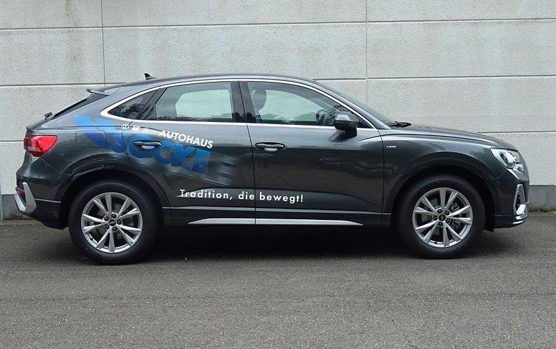 Gebraucht Audi Q3 Sportback Sport 150 PS (110 kW) 2021 Grau SUV