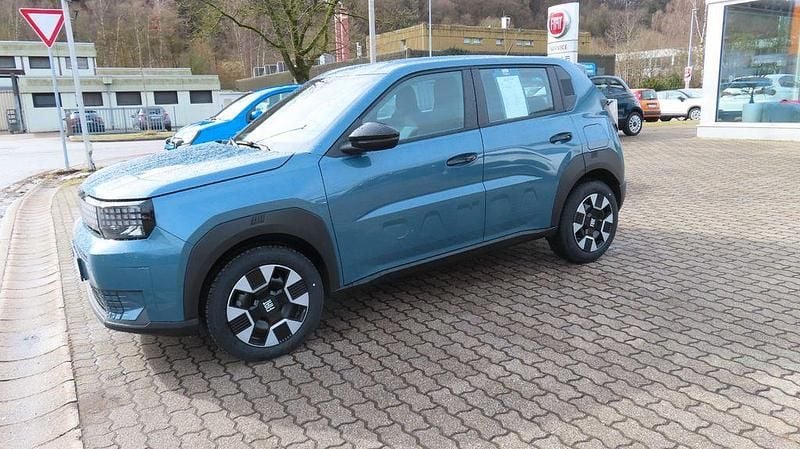 Neu Fiat Grande Panda Icon 101 PS (74 kW) 2026 Blau Kleinwagen