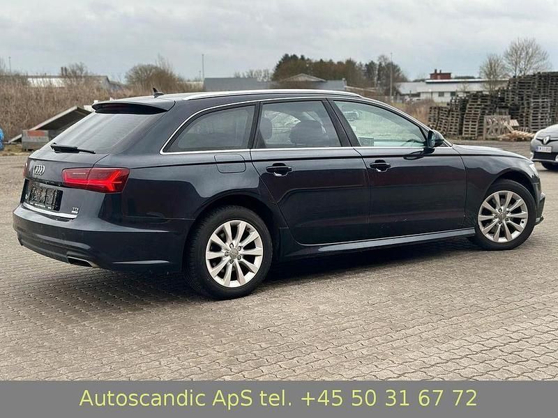 Gebraucht Audi A6 Sport 190 PS (139 kW) 2017 Blau Kombi