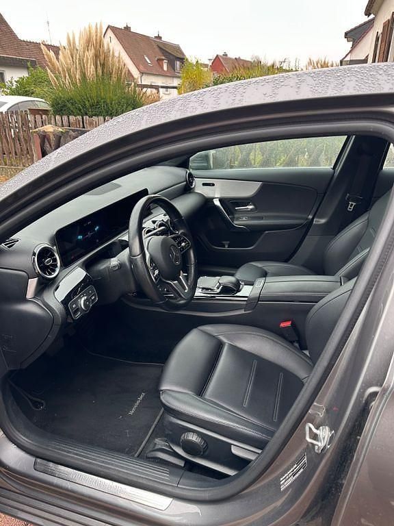 Gebraucht Mercedes A250 224 PS (164 kW) 2018 Grau Limousine