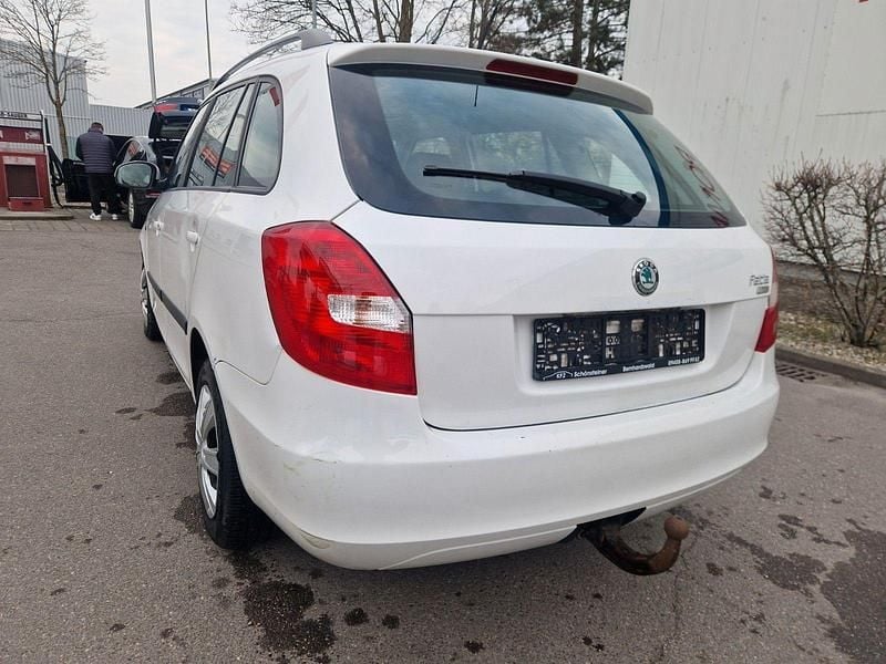 Gebraucht Skoda Fabia Elegance 90 PS (66 kW) 2010 Weiß Kombi