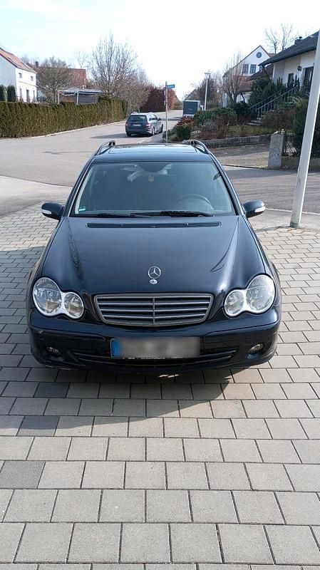 Blau Gebraucht 2006 Mercedes C200 Kombi | 1.950 € (Fairer Preis) - Bild 1/4