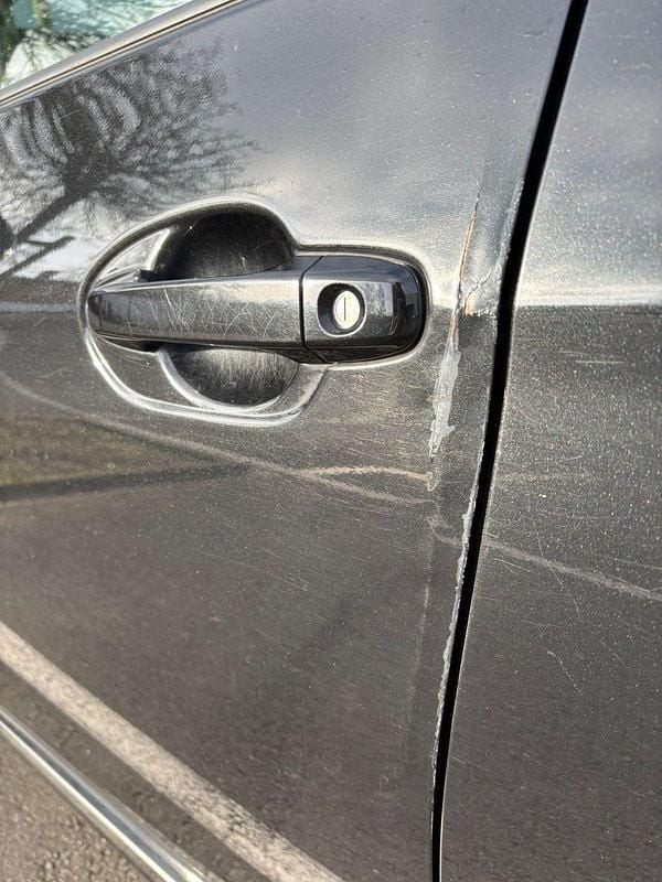 Gebraucht Toyota Verso-S 99 PS (72 kW) 2011 Schwarz Van / Kleinbus