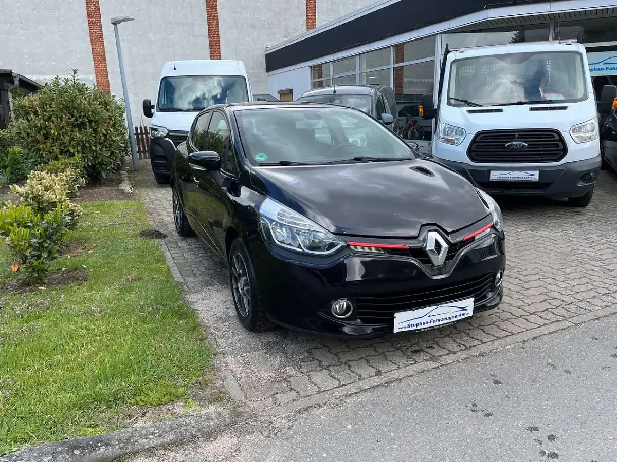 Gebraucht Renault Clio IV Luxe 90 PS (66 kW) 2013 Sternenschwarz Kleinwagen