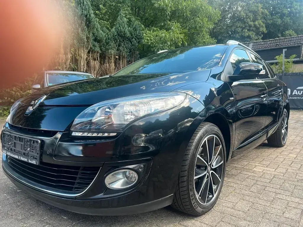 Gebraucht Renault Mégane III Bose Edition 131 PS (96 kW) 2013 Schwarz Limousine