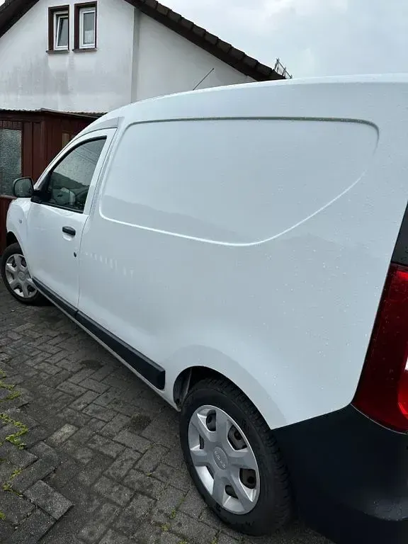 Gebraucht Dacia Dokker Essentiel 102 PS (75 kW) 2018 Weiß Van / Kleinbus