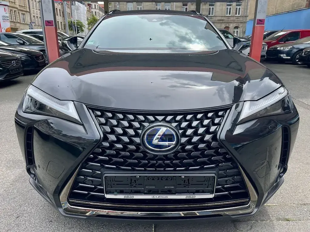 Second-hand Lexus UX 250h 152 CP (111 kW) 2021 Negru SUV