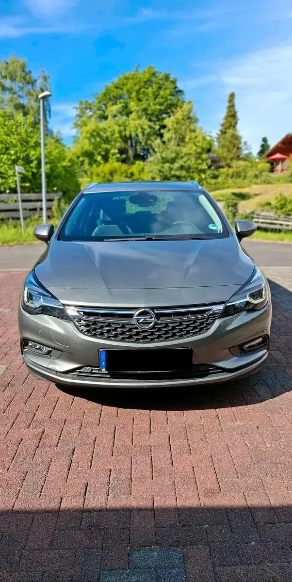 Gebraucht Opel Astra 125 PS (91 kW) 2018 Grau Kombi