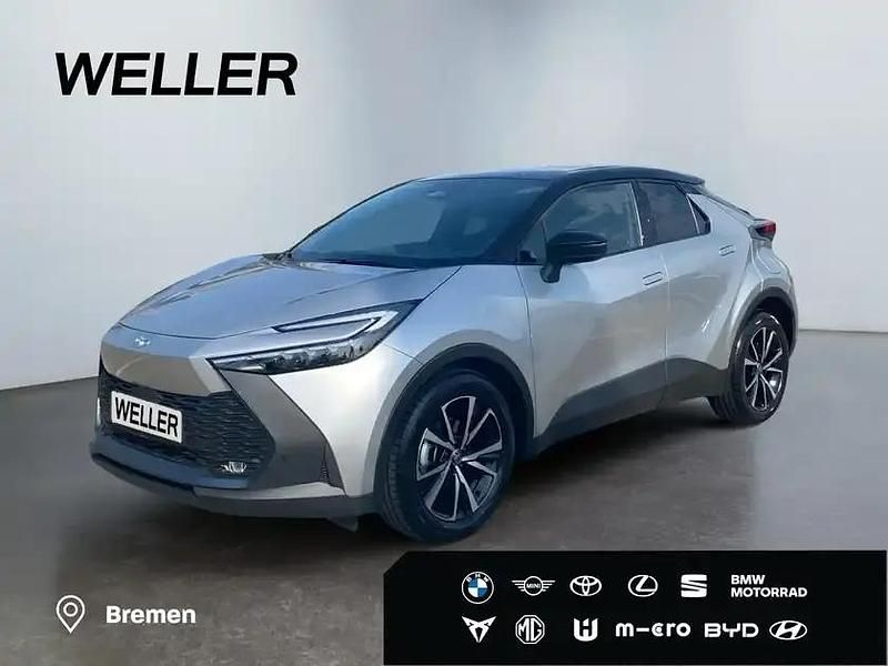 Neu Toyota C-HR 197 PS (144 kW) 2025 Cosmicsilber metallic/schwarz SUV