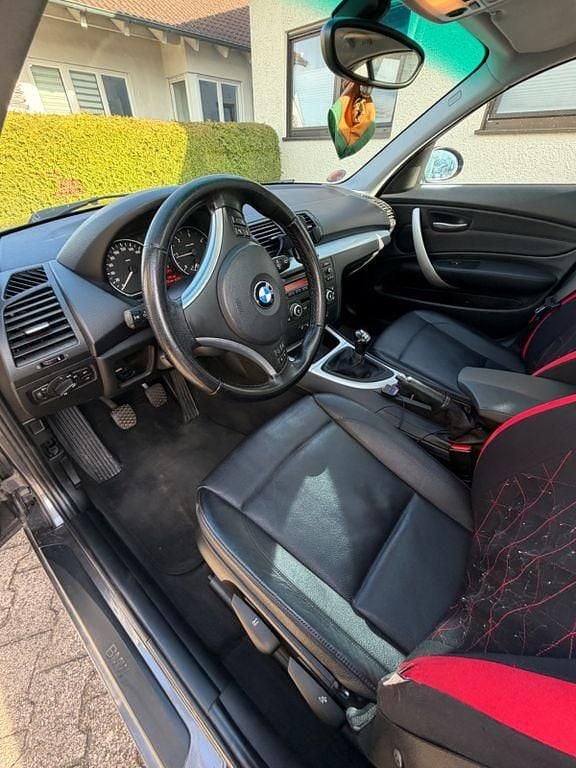 Gebraucht BMW 118 143 PS (105 kW) 2007 Grau Kleinwagen