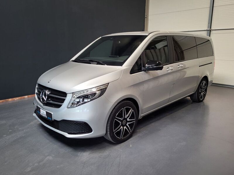 Silber Gebraucht 2020 Mercedes V300 Avantgarde Van / Kleinbus | 46.950 € (Etwas zu teuer) - Bild 1/4