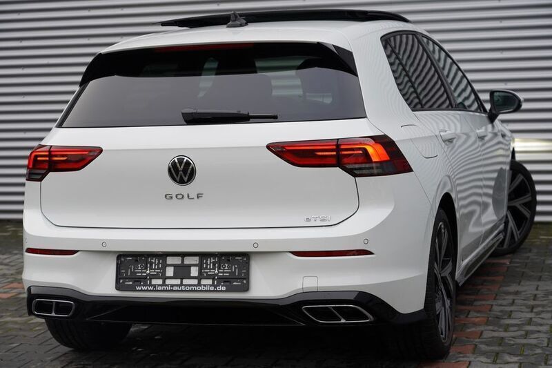 Gebraucht VW Golf VIII R-line 150 PS (110 kW) 2024 Weiß Limousine