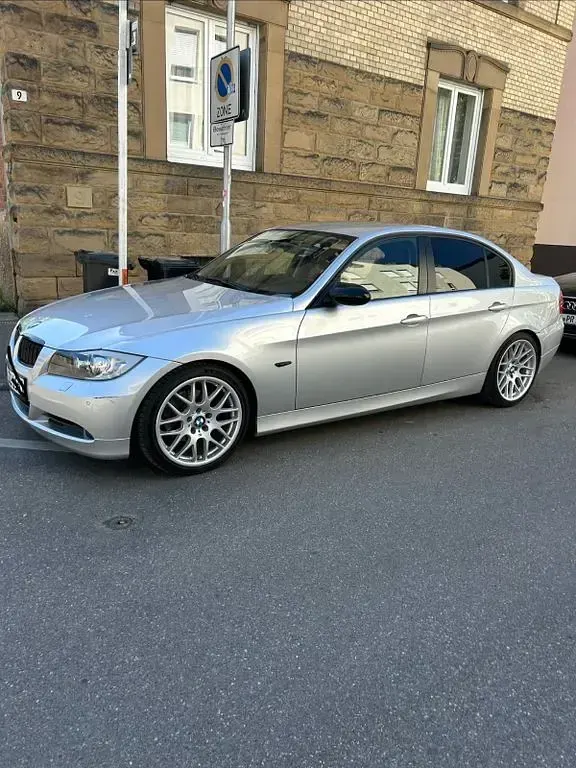Używany BMW 325 Performance 218 KM (160 kW) 2005 Srebrny Sedan/Limuzyna