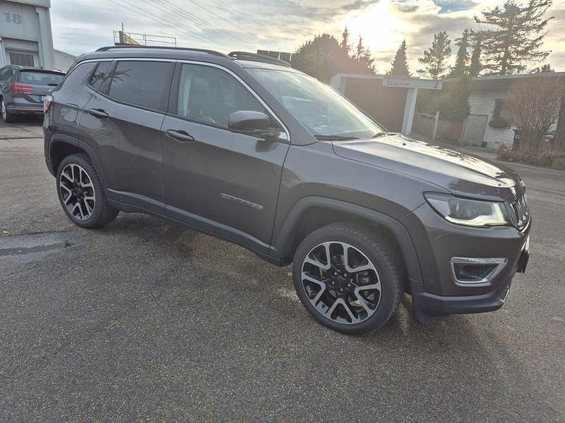 Gebraucht Jeep Compass Limited 170 PS (125 kW) 2020 Gelb SUV
