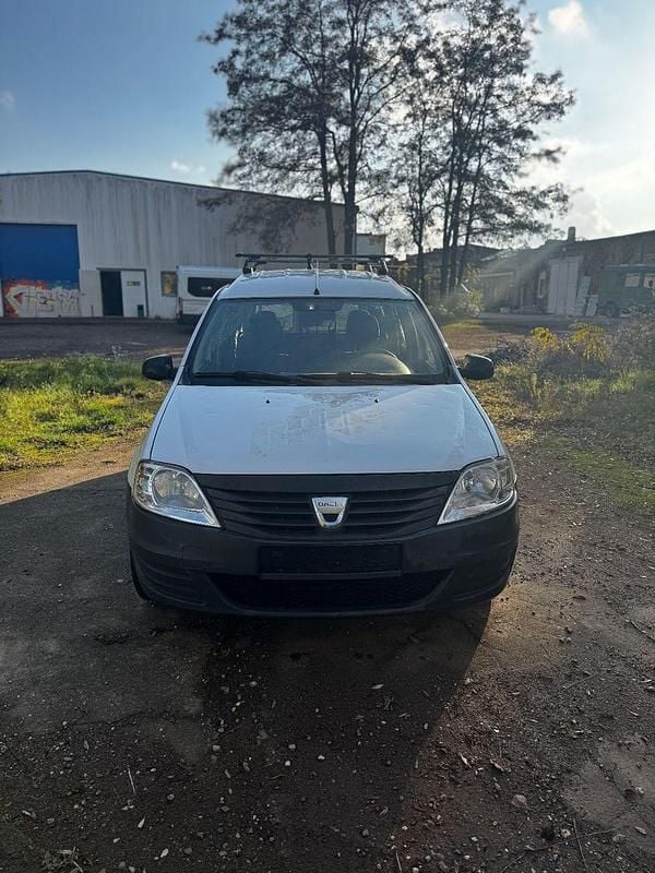 Weiß Gebraucht 2009 Dacia Logan MCV Ambiance Kombi | 1.500 € (Fairer Preis) - Bild 1/4