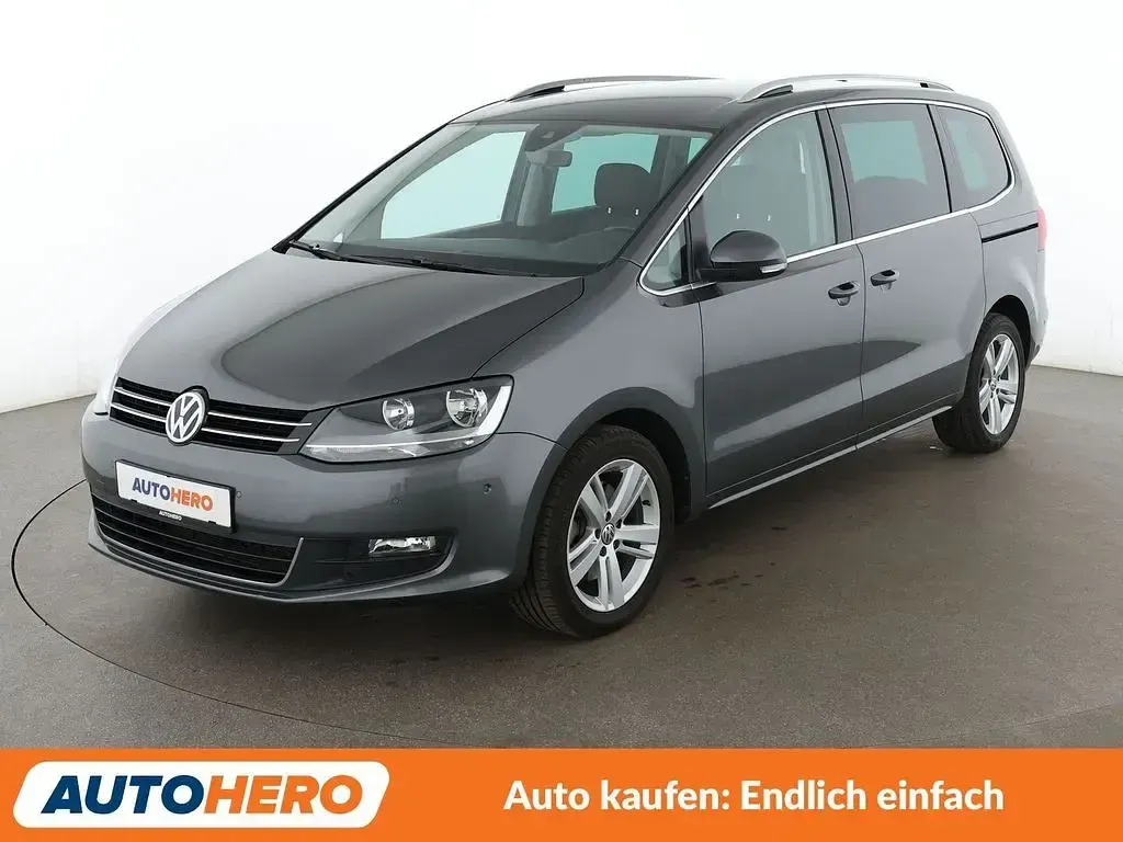 Gebraucht VW Sharan Comfortline 150 PS (110 kW) 2019 Van / Kleinbus