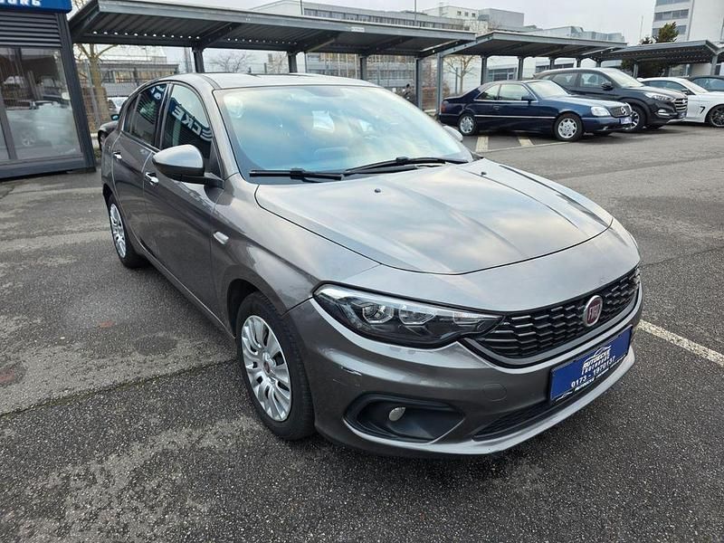 Gebraucht Fiat Tipo Lounge 120 PS (88 kW) 2016 Colore esterno (grigio undergr Limousine