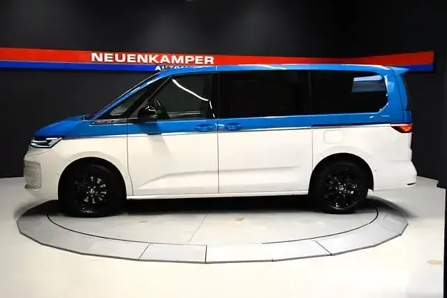 Usado VW Multivan Style 150 HP (110 kW) 2024 Azul Monovolume