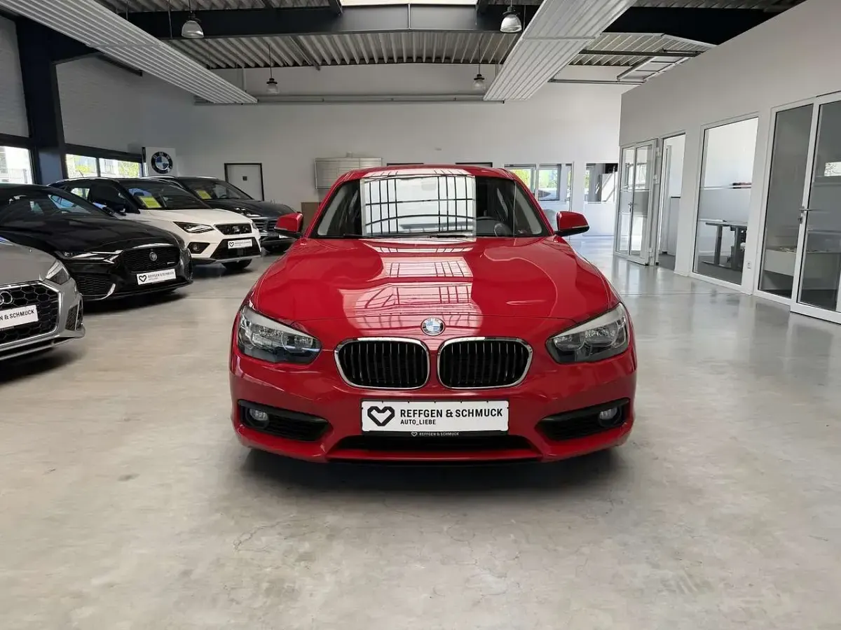 Używany BMW 116 Advantage 109 KM (80 kW) 2016 Czerwony Hatchback