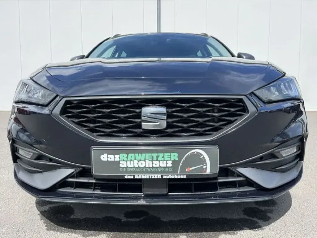 Używany Seat Leon FR 150 KM (110 kW) 2022 Niebieski Kombi