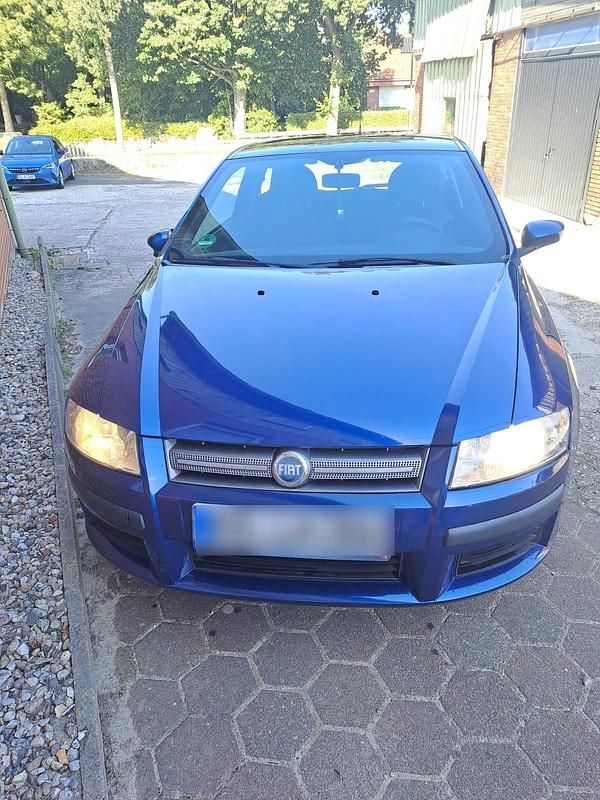 Blau Gebraucht 2007 Fiat Stilo Kleinwagen | 1.375 € - Bild 1/4