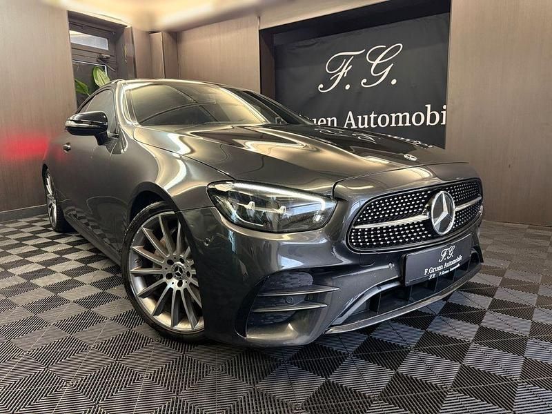 Grau Gebraucht 2021 Mercedes E220 AMG Coupé | 39.999 € (Teuer) - Bild 1/4