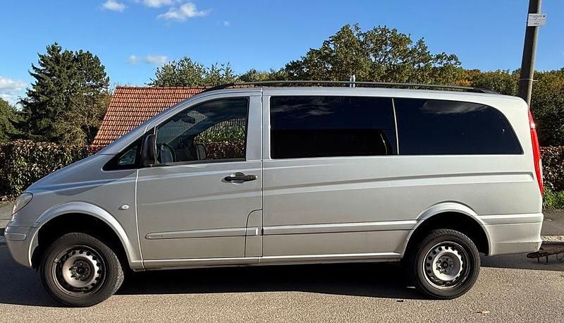 Gebraucht Mercedes Vito 150 PS (110 kW) 2010 Silber Van