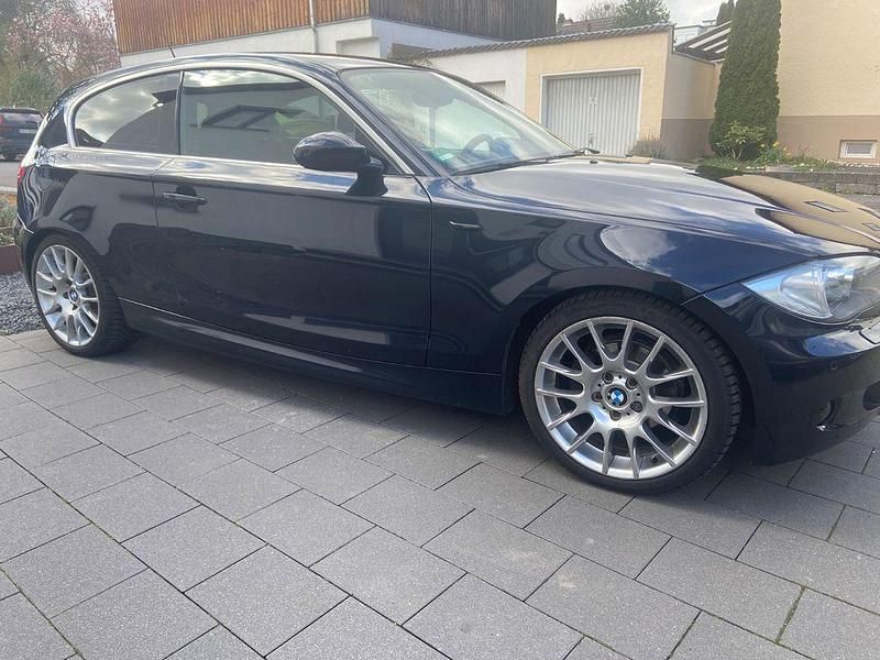 Gebraucht BMW 118 Performance 143 PS (105 kW) 2007 Schwarz Kleinwagen