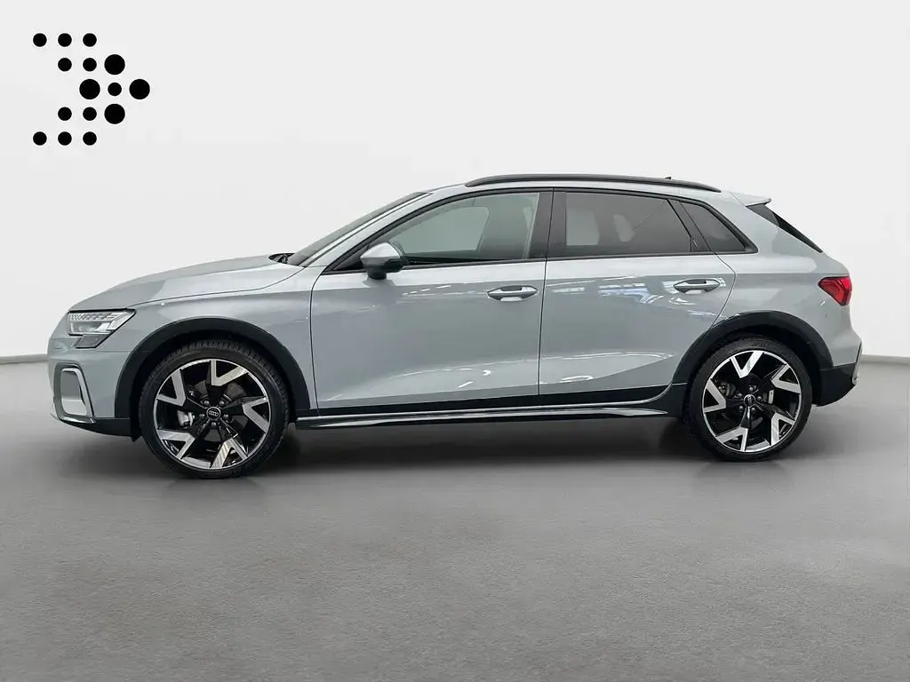 Gebraucht Audi A3 Sport 204 PS (150 kW) 2025 Pfeilgrau perleffekt Limousine