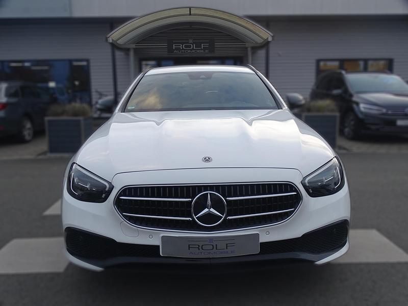 Gebraucht Mercedes E200 Night 160 PS (117 kW) 2021