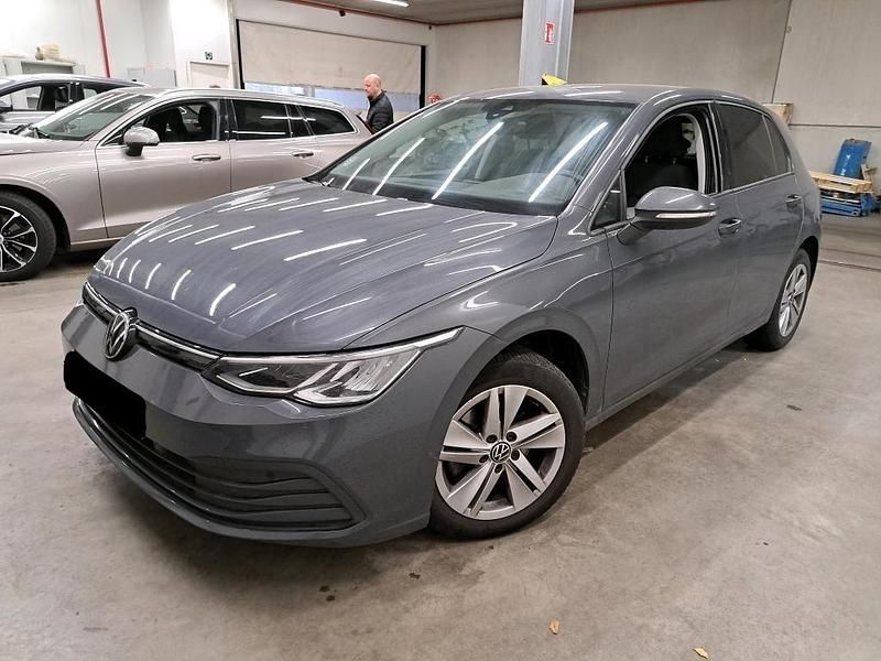 Gebraucht VW Golf VIII 110 PS (80 kW) 2023 Grau Limousine