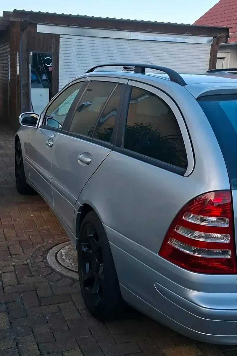 Gebraucht Mercedes C200 163 PS (119 kW) 2006 Silber Kombi