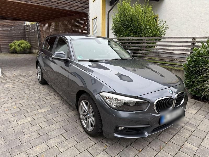 Gebraucht BMW 116 109 PS (80 kW) 2017 Grau Kleinwagen