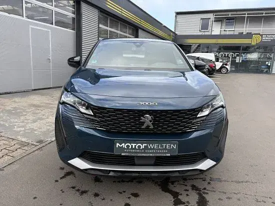 Gebraucht Peugeot 3008 Allure 131 PS (96 kW) 2023 Lackierung blau celebes/metall SUV