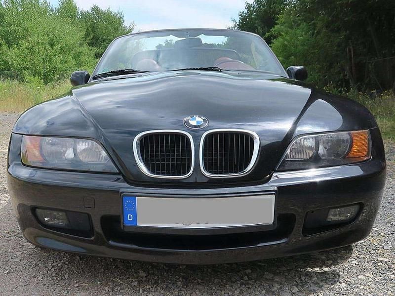 Schwarz Gebraucht 1997 BMW Z3 Sport Line Cabrio | 6.995 € (Etwas zu teuer) - Bild 1/4