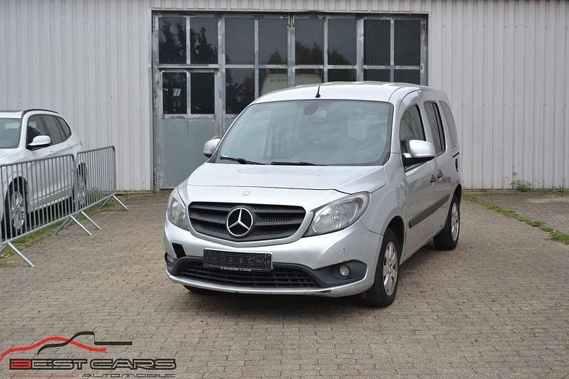 Silber Gebraucht 2013 Mercedes Citan 109 Kombi | 3.950 € (Etwas zu teuer) - Bild 1/4