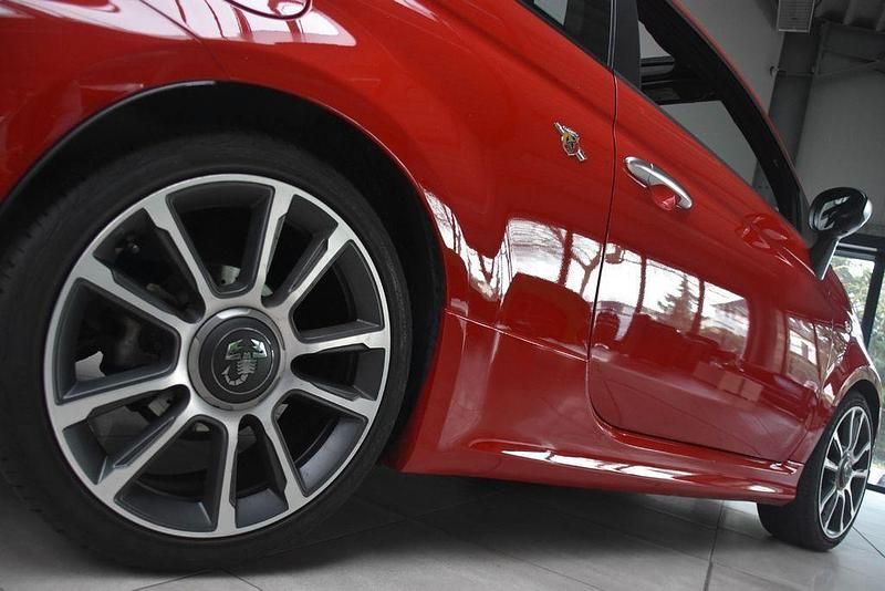 Usata Abarth 595C 165 CV (121 kW) 2022 Rosso Cabrio