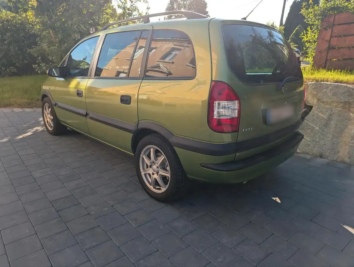 Gebraucht Opel Zafira 115 PS (84 kW) 2002 Grün Van / Kleinbus