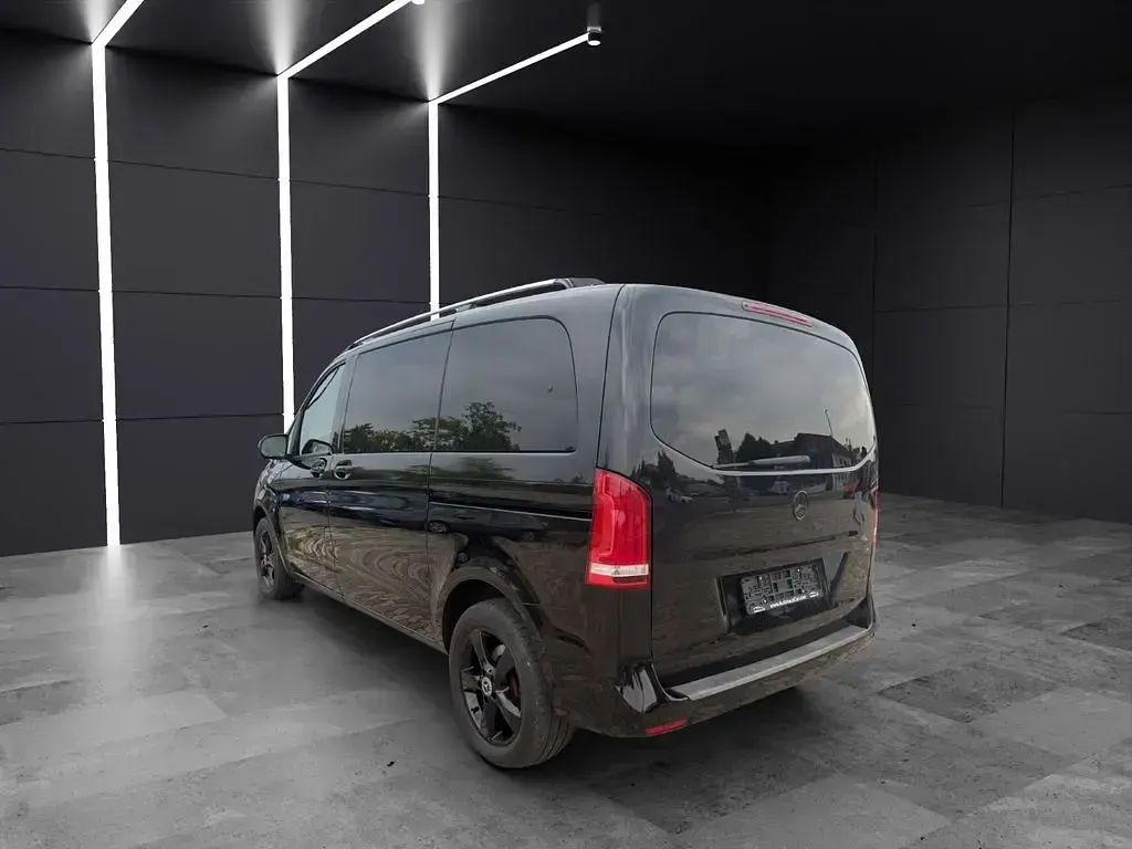 Gebraucht Mercedes V220 Edition 163 PS (119 kW) 2015 Schwarz Van / Kleinbus