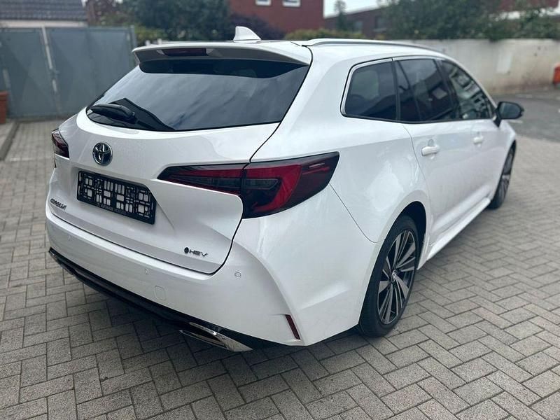 Neu Toyota Corolla 179 PS (131 kW) 2026 Andere Kombi