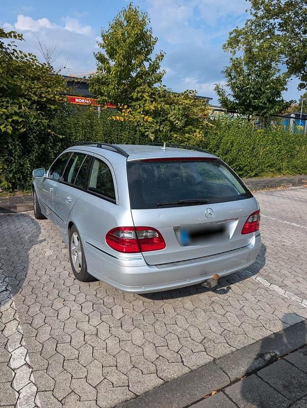 Gebraucht Mercedes E280 Elegance 197 PS (144 kW) 2007 Silber Kombi