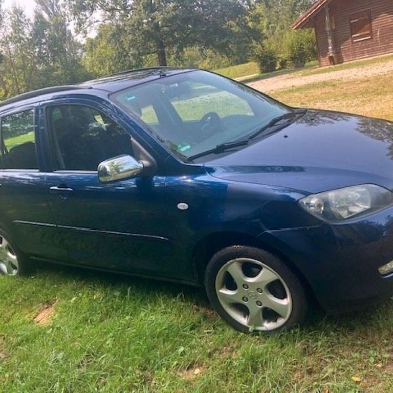 Gebraucht Mazda 2 Exclusive 101 PS (74 kW) 2004 Blau Limousine