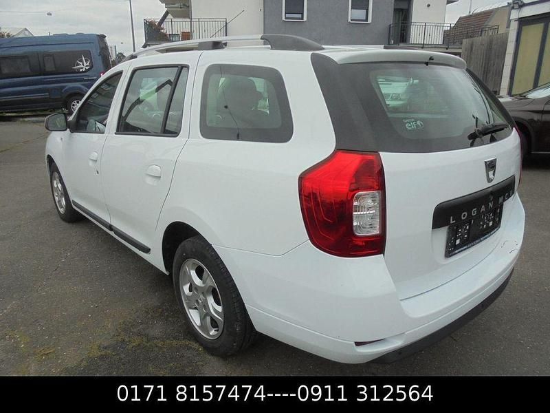 Gebraucht Dacia Logan MCV Lauréate 90 PS (66 kW) 2016 Weiß Limousine